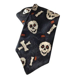Hallmark 1996 Skulls & Bones black Halloween tie 100% silk embossed Made in USA